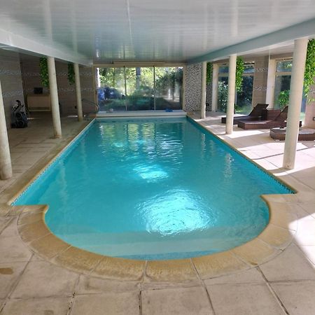 Au Charme Du Lac Espace Bien Etre Et Piscine Chauffe Proche Parc Et Restaurant Du Casino フォルジュ・レゾー エクステリア 写真
