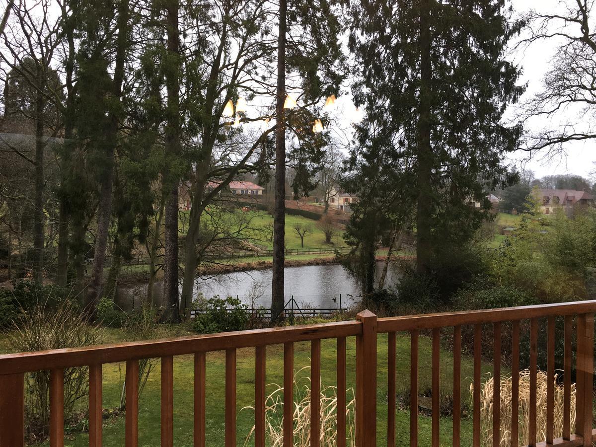 Au Charme Du Lac Espace Bien Etre Et Piscine Chauffe Proche Parc Et Restaurant Du Casino フォルジュ・レゾー エクステリア 写真