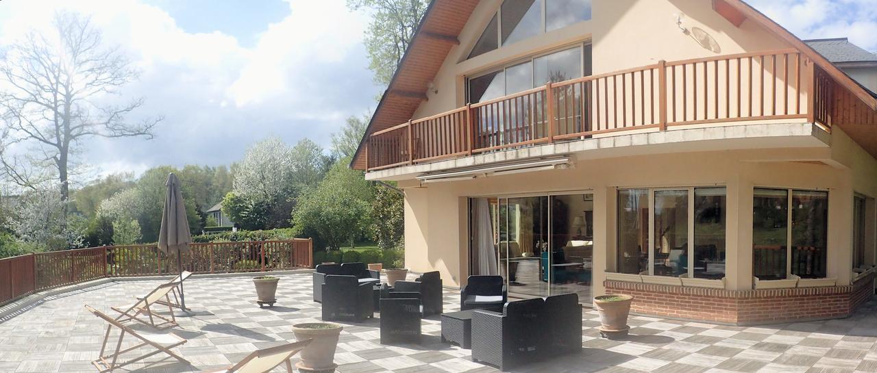 Au Charme Du Lac Espace Bien Etre Et Piscine Chauffe Proche Parc Et Restaurant Du Casino フォルジュ・レゾー エクステリア 写真